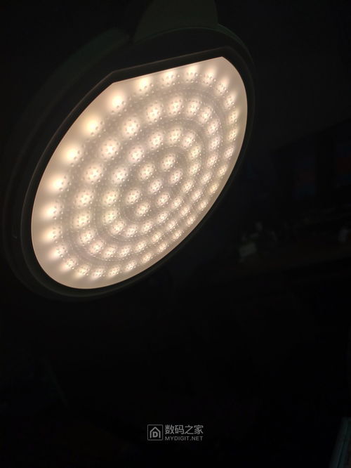 歐普照明 opple mt hy03t 210型16瓦5200毫安充插兩用臺(tái)燈真不錯(cuò)